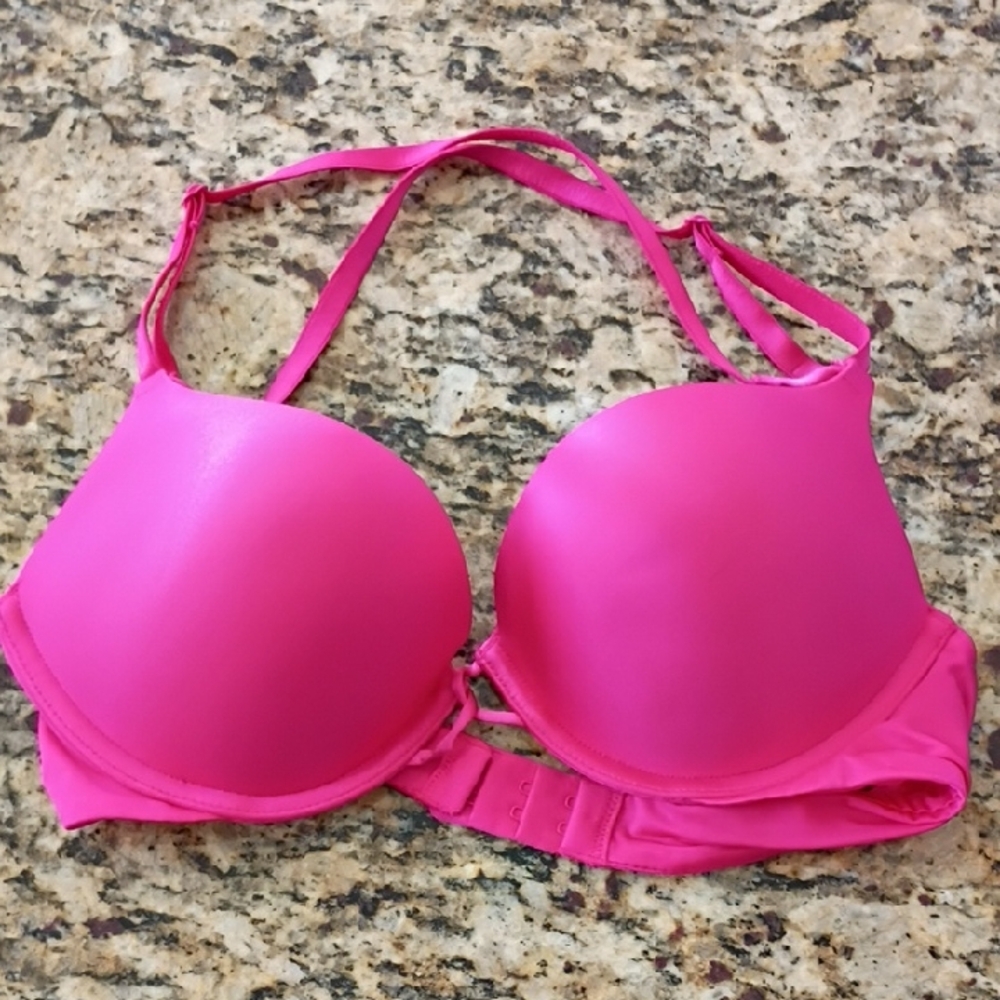 Victoria's Secret Bombshell Bright Pink Miraculous Plunge Bra